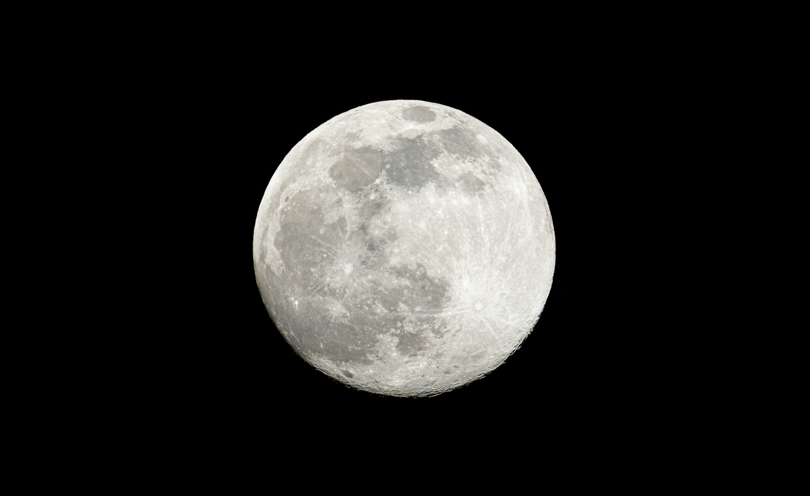 Ein Tag bevor Vollmond
